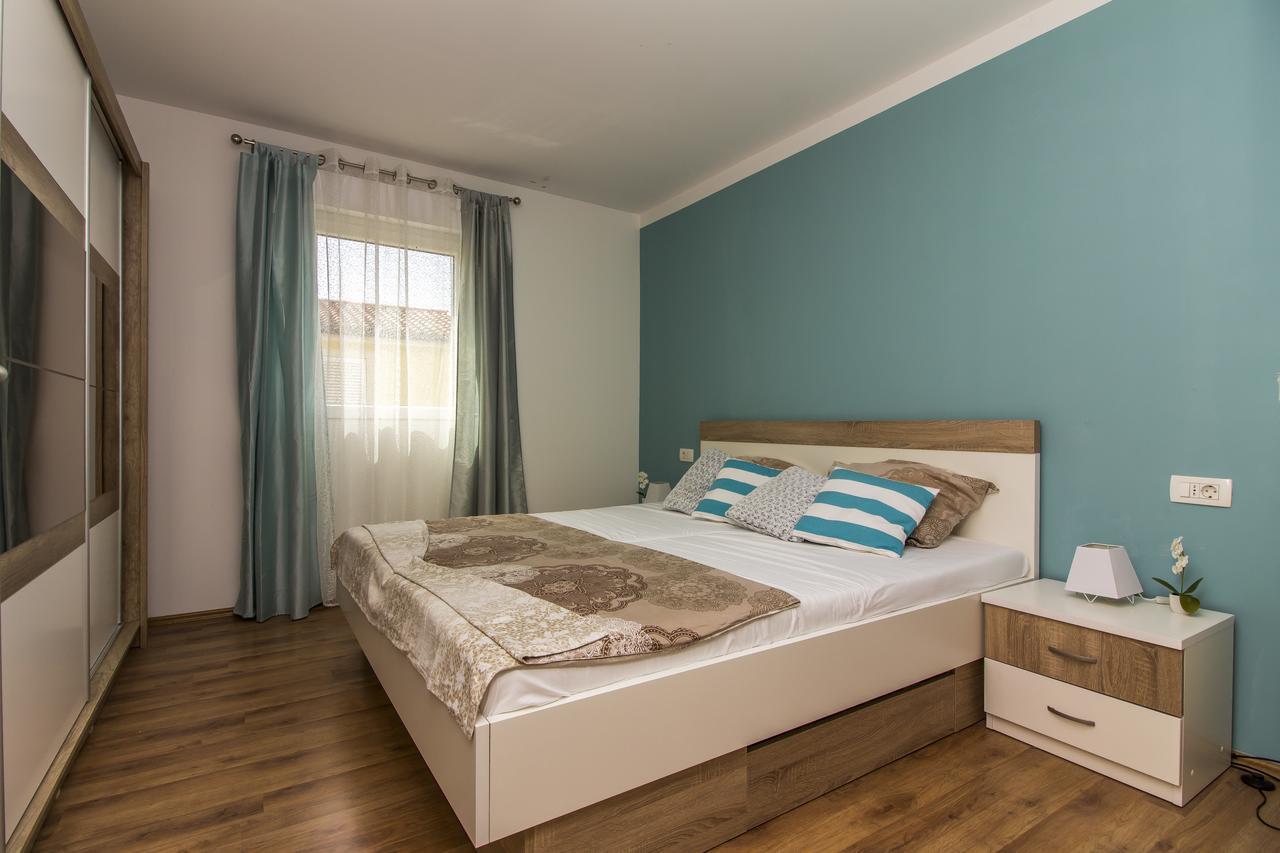 Apartman Maxim Apartment Pula Exterior photo